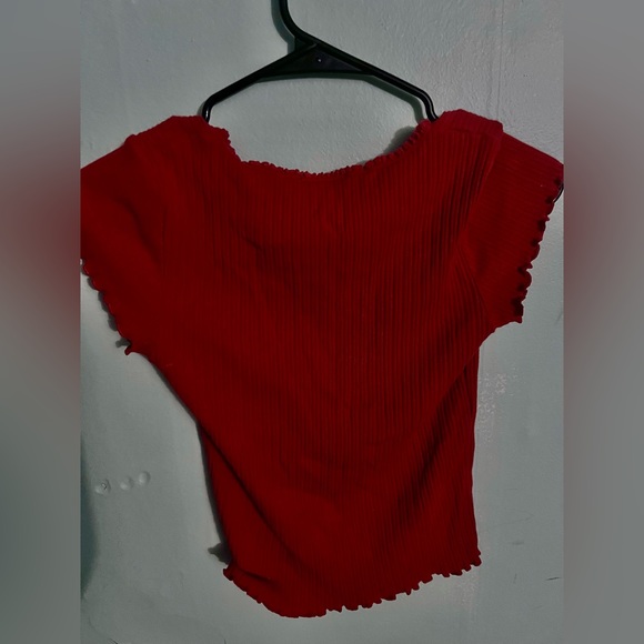 Small, red, ambiance tee - Picture 3 of 3